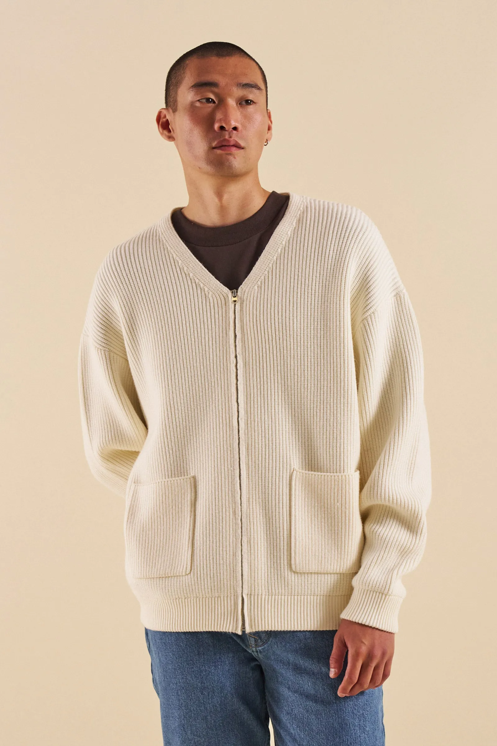 ECRU HEAVY KNITTED CARDIGAN