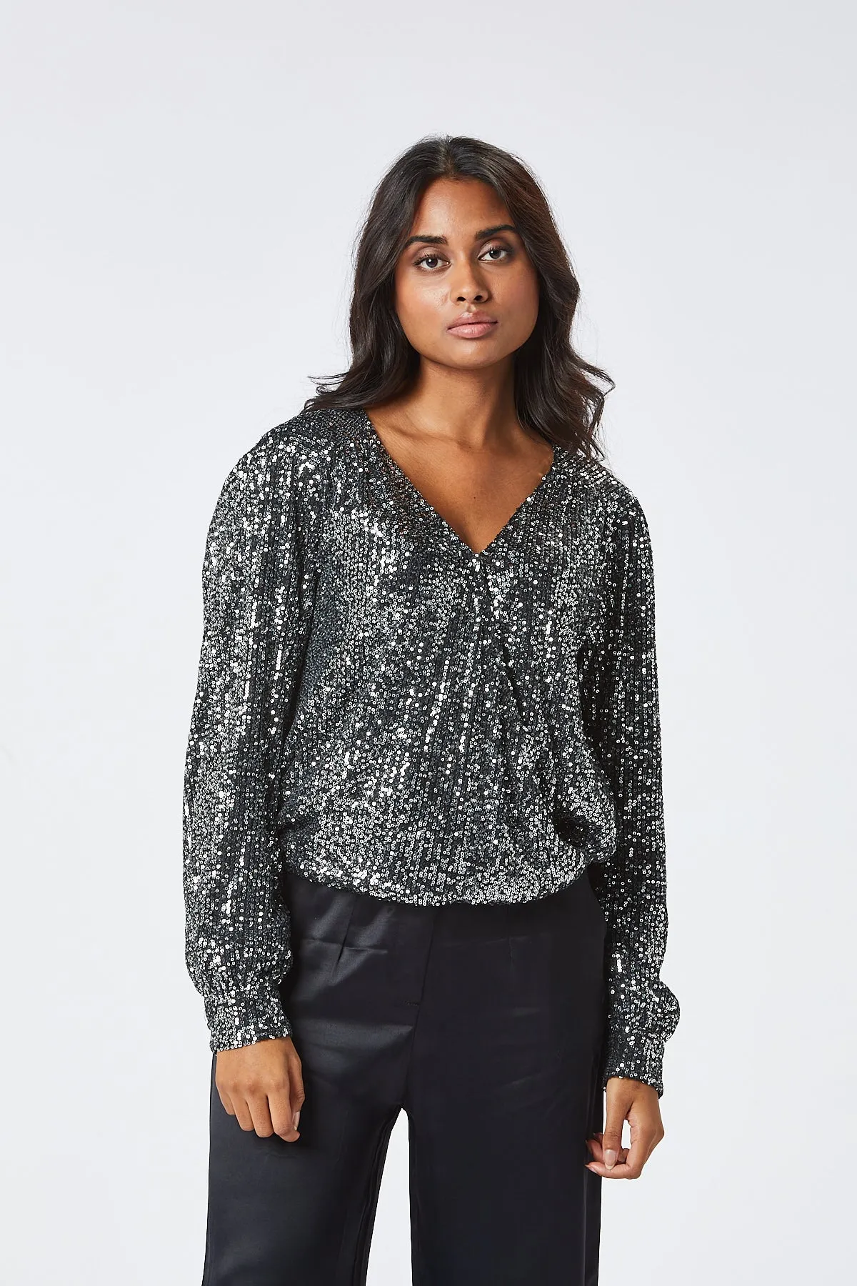 ELSIE WRAP SEQUIN BLOUSE (GREY)