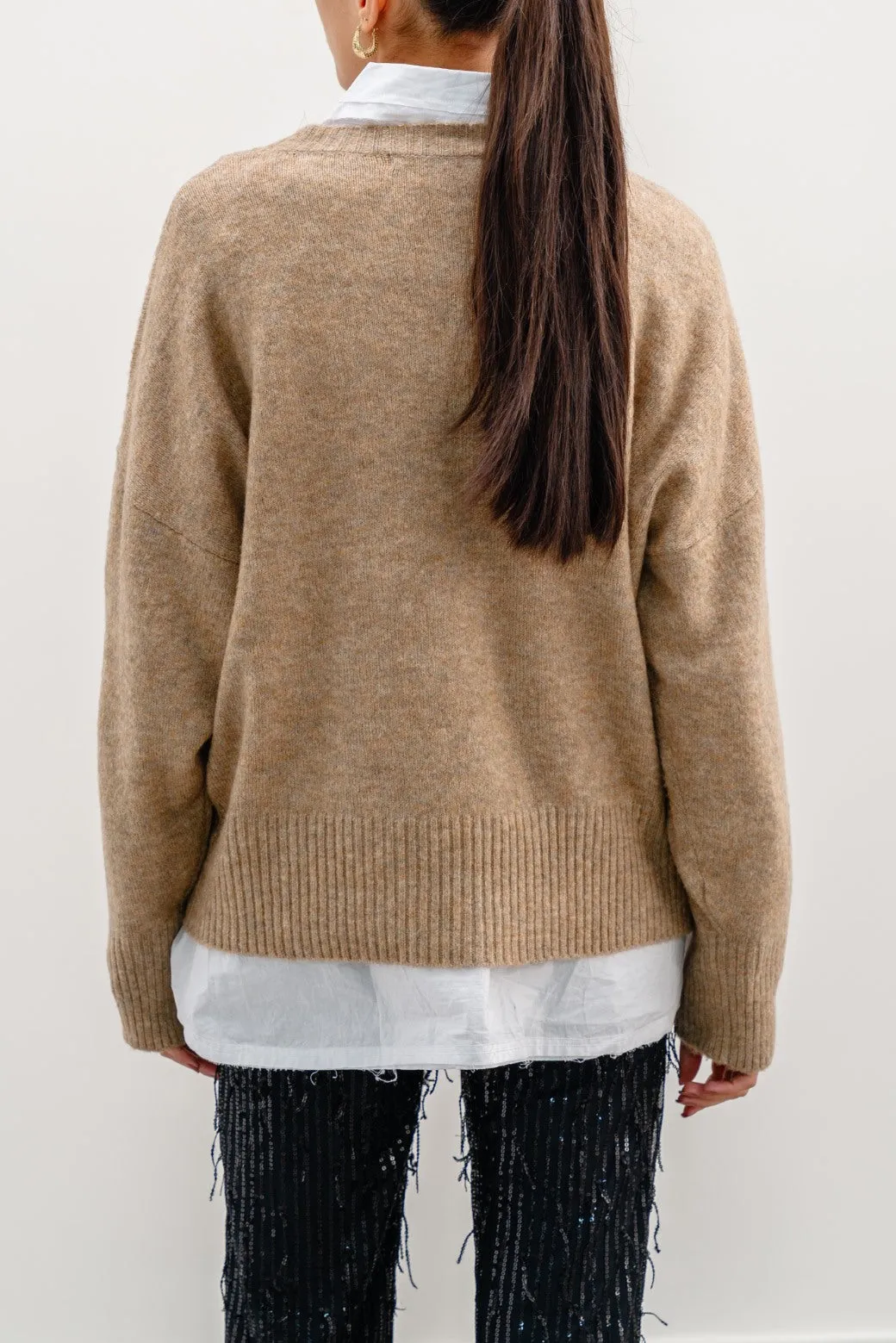 FINE KNIT SWEATER