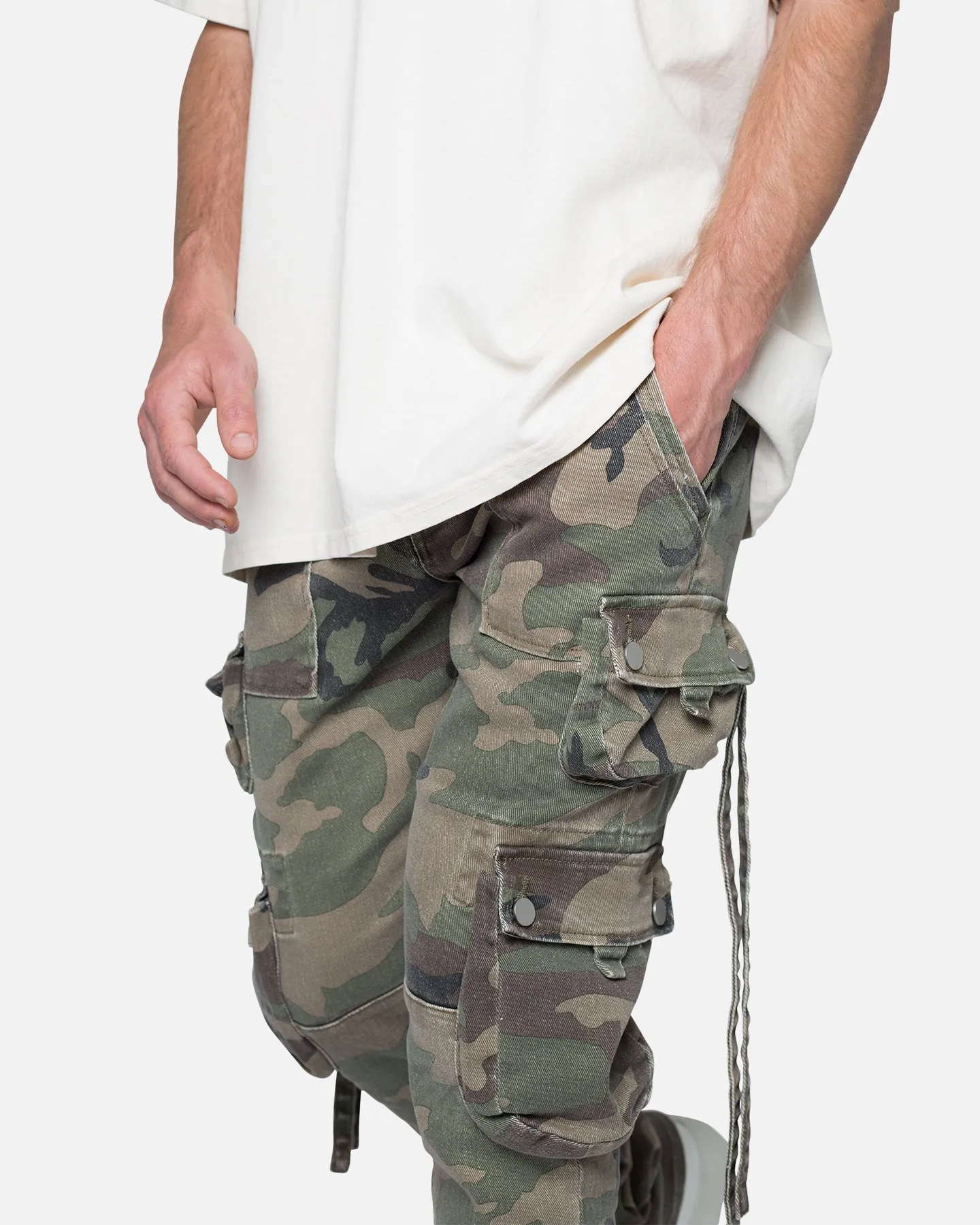 MNML D152 Cargo Pants Woodland Camo