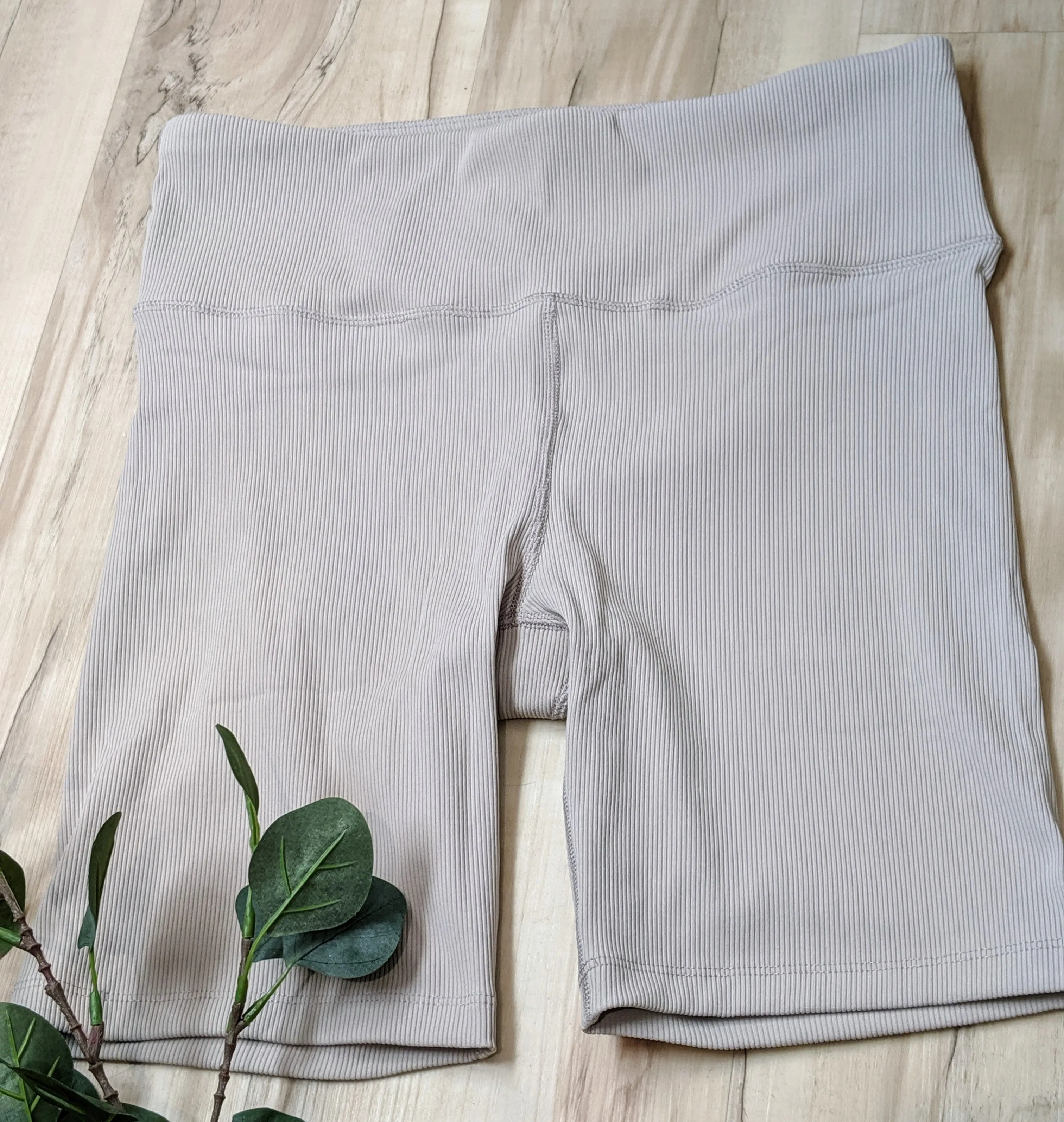 SAND BERMUDA SHORTS