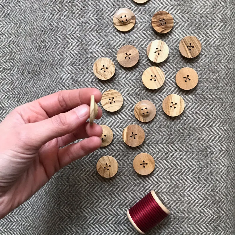 Wooden Buttons 002 wholesale (50pcs)